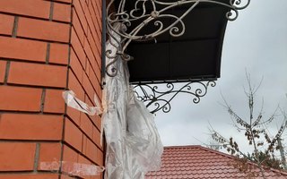 козырек НВСКЗ-1 для крыльца дома